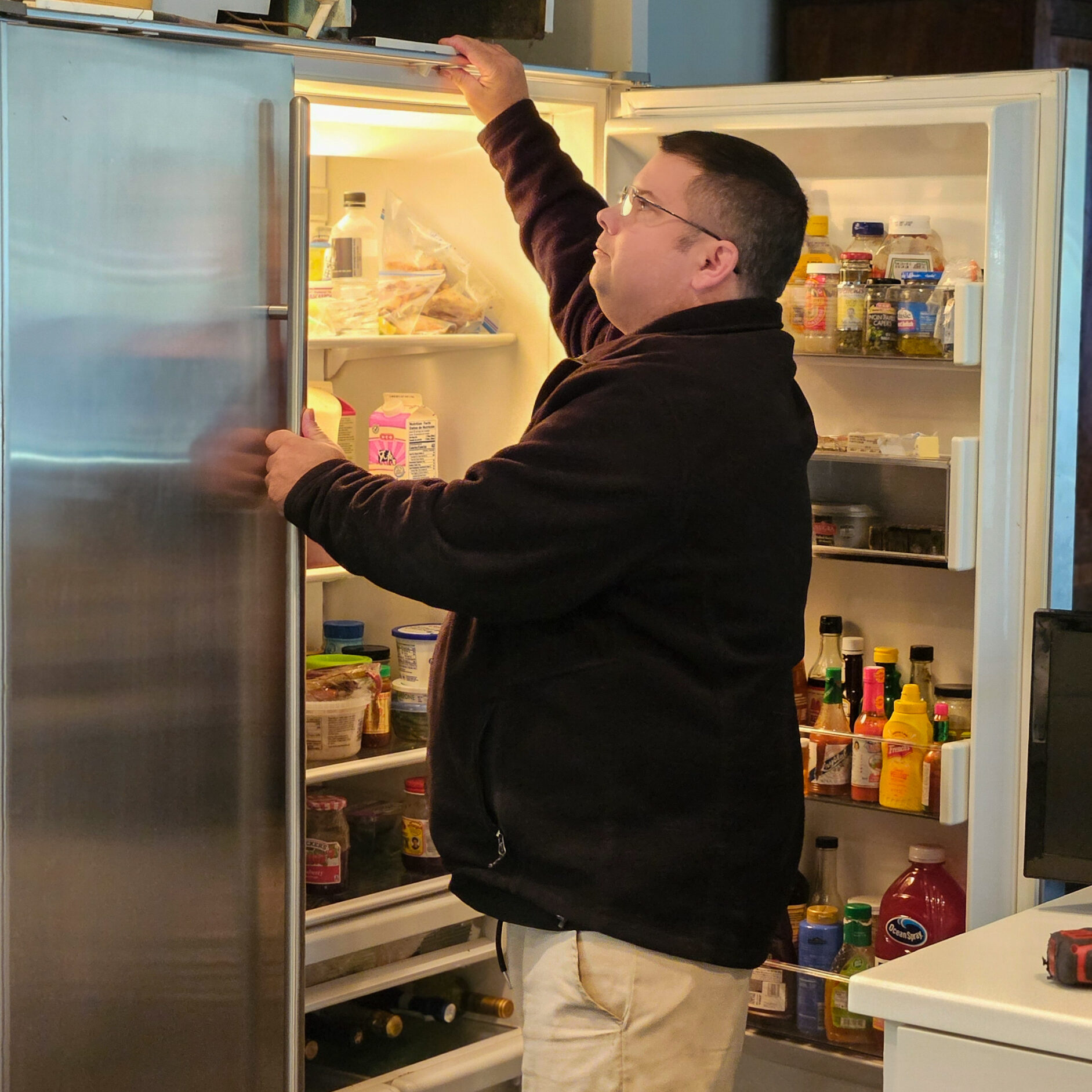 Inspecting Sub Zero Before Diagnosis and Repair